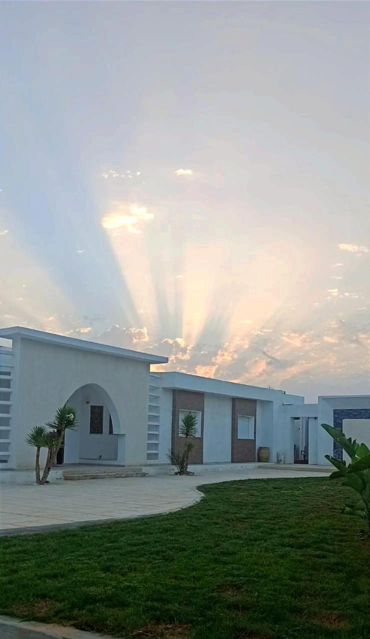 Vill La Reine Jerba Avec Piscine Villa El Guecheine Exteriör bild